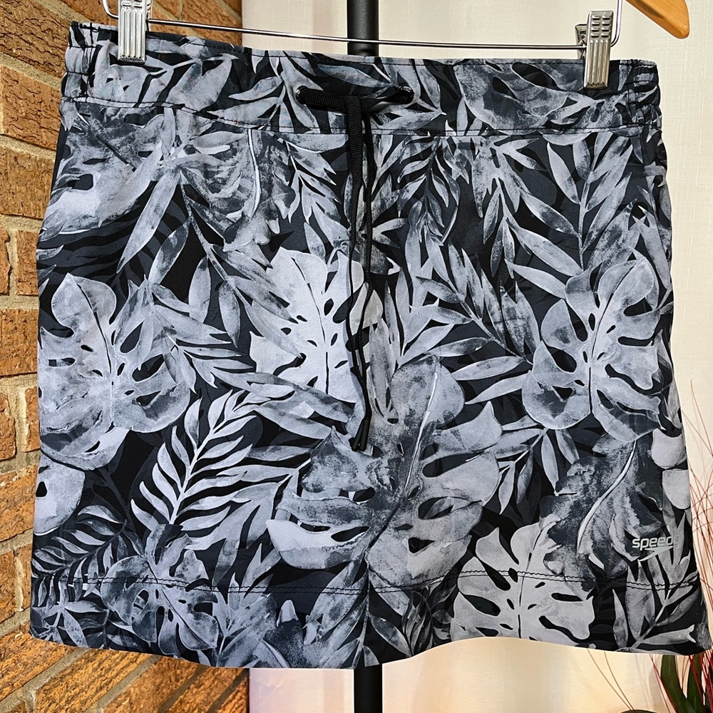 Speedo Black and White Leaf-Print Swim Skort